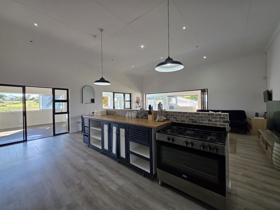4 Bedroom Property for Sale in C Place Eastern Cape